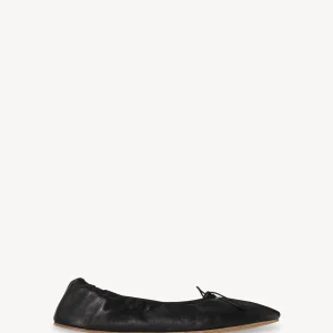 Round Ballet Flat in Leather