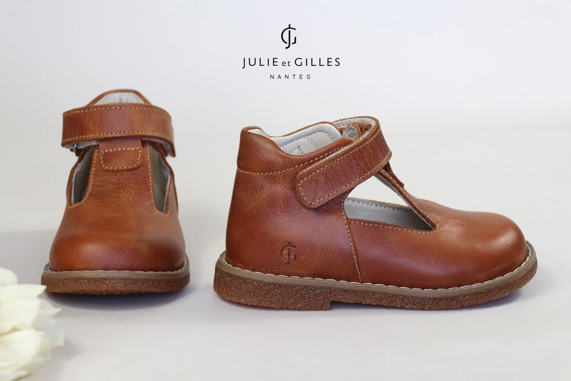 Les Bottines T-bar - Camel – Image 4