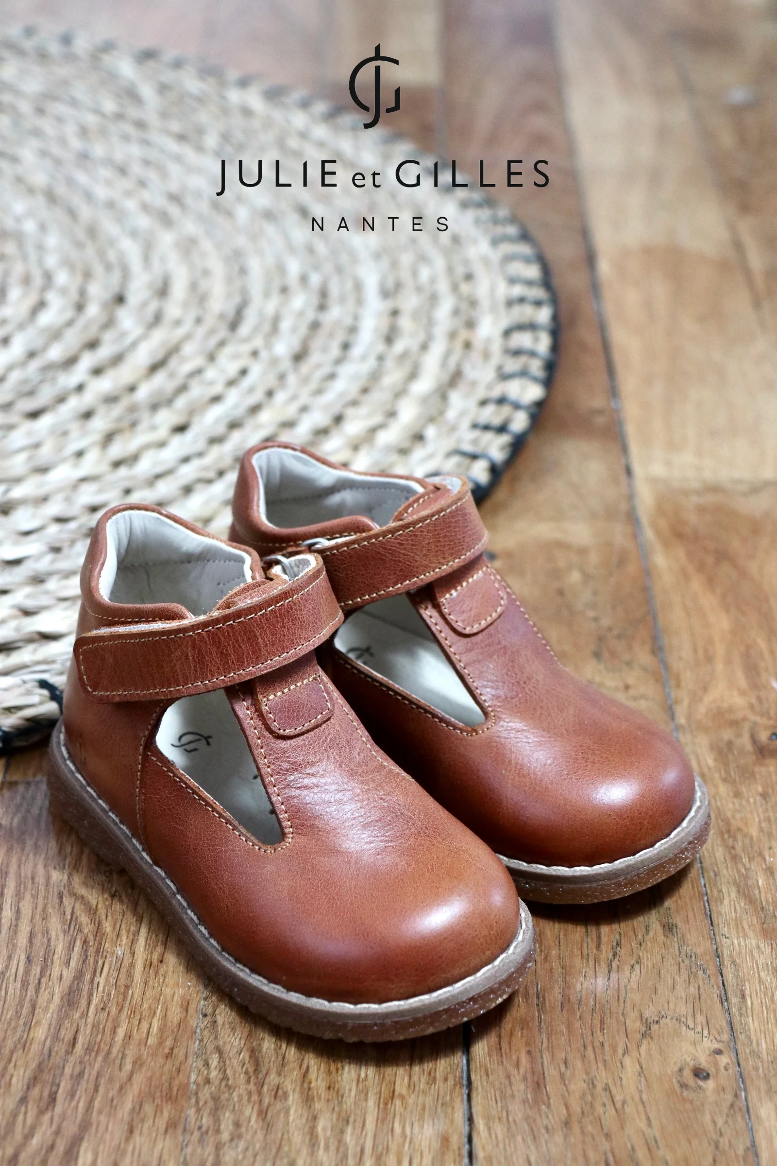 Les Bottines T-bar - Camel – Image 2
