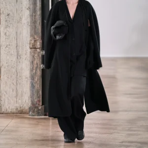 :: Fall 2020 :: Look 18