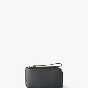 Zipped Wallet in Leather